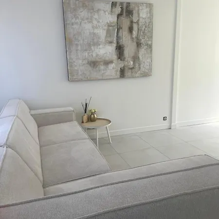 Holiday home Maison Prairie En Fleurs Le Perray-en-Yvelines